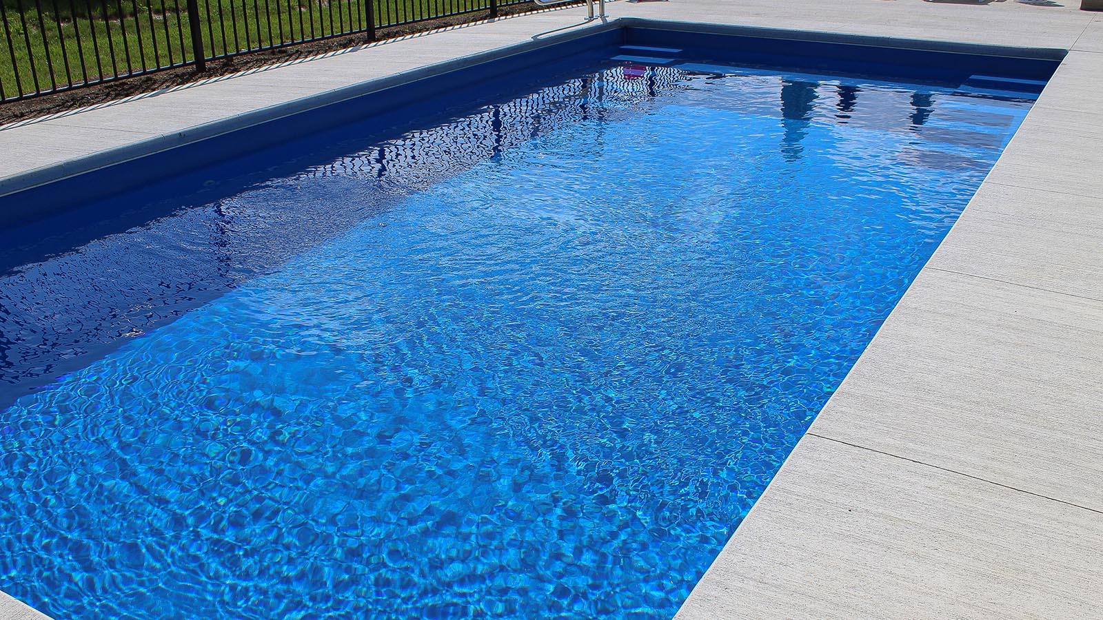 The Freedom Rectangle Fiberglass Swimming Pool Imagine Pools