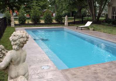 Imagine Pools Marvelous pool design in Ice Silver color