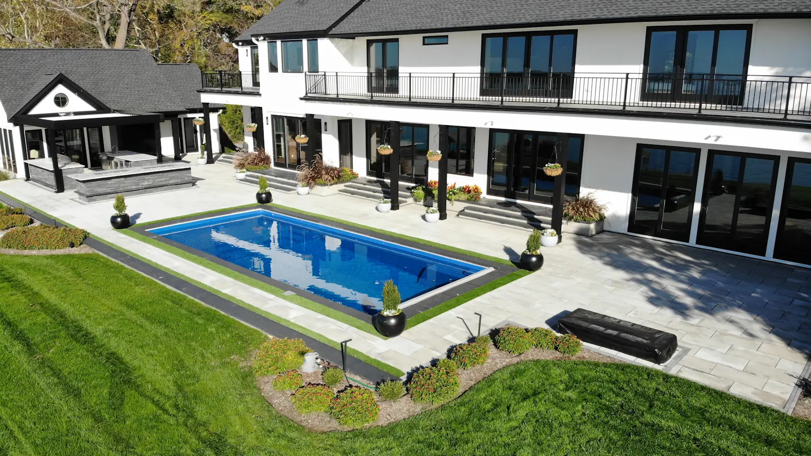 Pool of the Month March 2024: Outdoor Visions by Jeff Gray, LLC