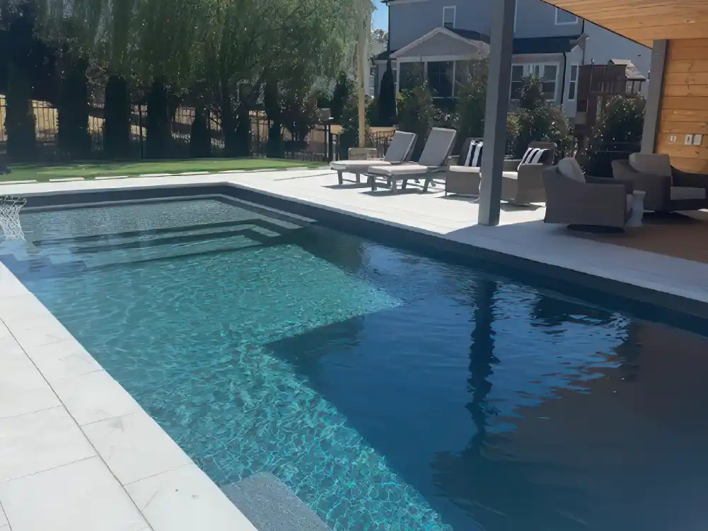 042525-March25POTM-2Supporting The Illusion 35’ in Storm Grey, installed by Carolina Creations RDU.