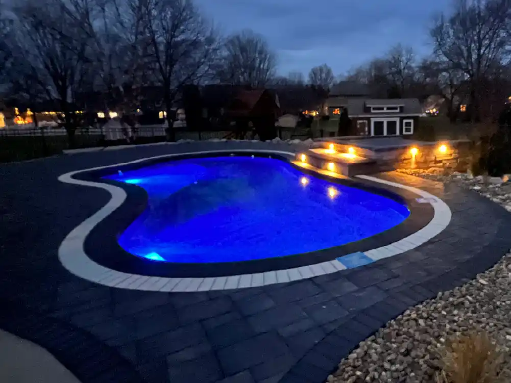 062425-May25POTM-2Supporting The Inspiration 30′ in Volcanic Black from Imagine Pools.