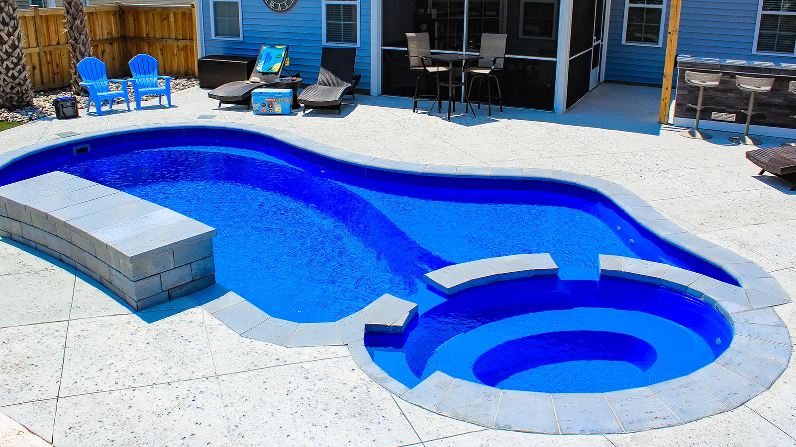 The Imagine Pools Brilliant Fiberglass Pool