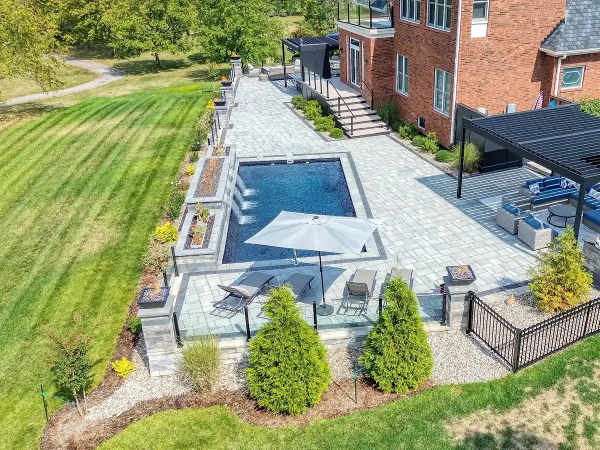 Sunset Fiberglass Pools in Louisville, Kentucky win pool of the month